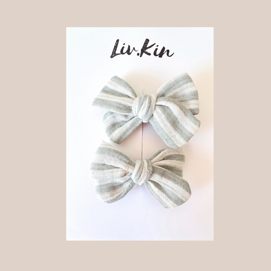 Pigtail Bow Set In Sage Linen Stripe